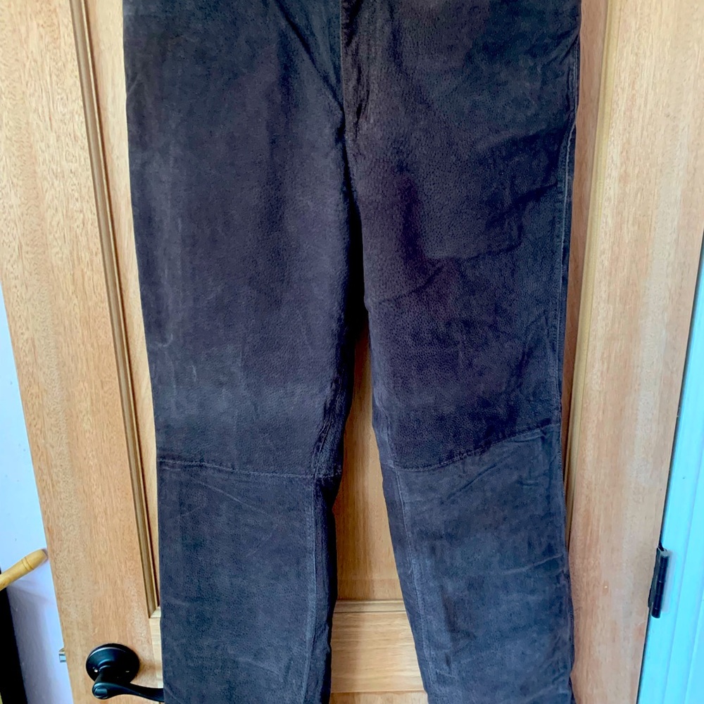 1 pair of Chadwick’s 100% suede leather lined five-pocket jeans.